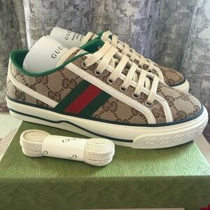 Gucci Beige and Green Sneakers